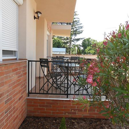 Imola és Andrea Apartmanház 2 Hajdúszoboszló Esterno foto