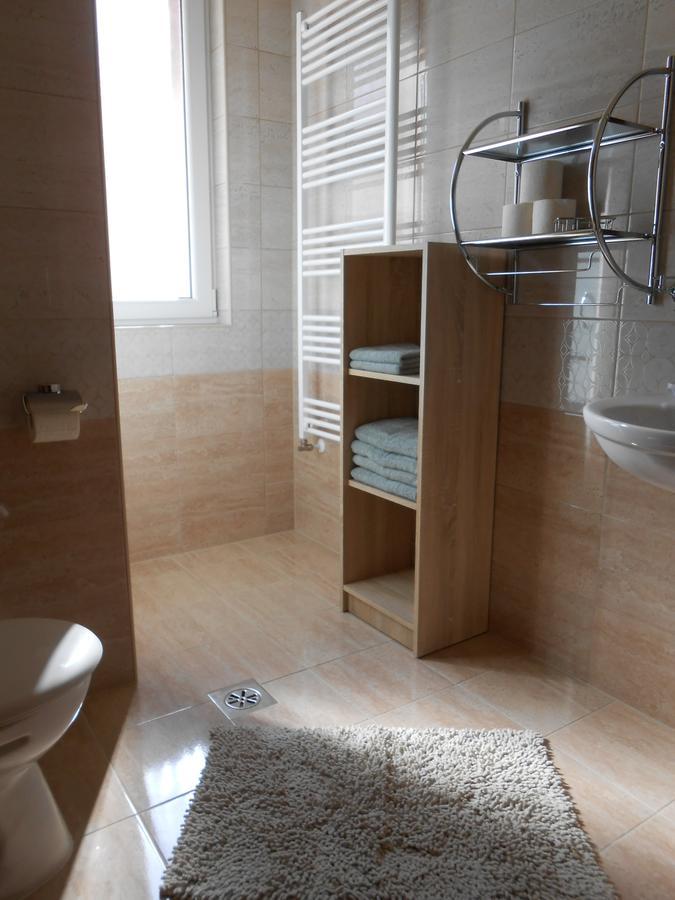Imola és Andrea Apartmanház 2 Hajdúszoboszló Esterno foto