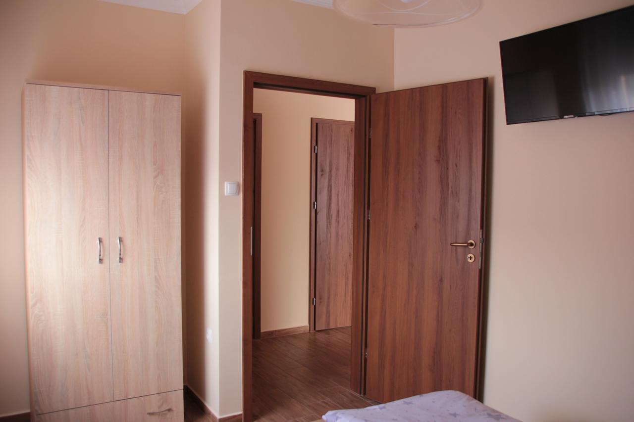 Imola és Andrea Apartmanház 2 Hajdúszoboszló Esterno foto