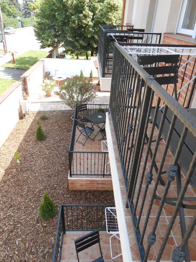 Imola és Andrea Apartmanház 2 Hajdúszoboszló Esterno foto